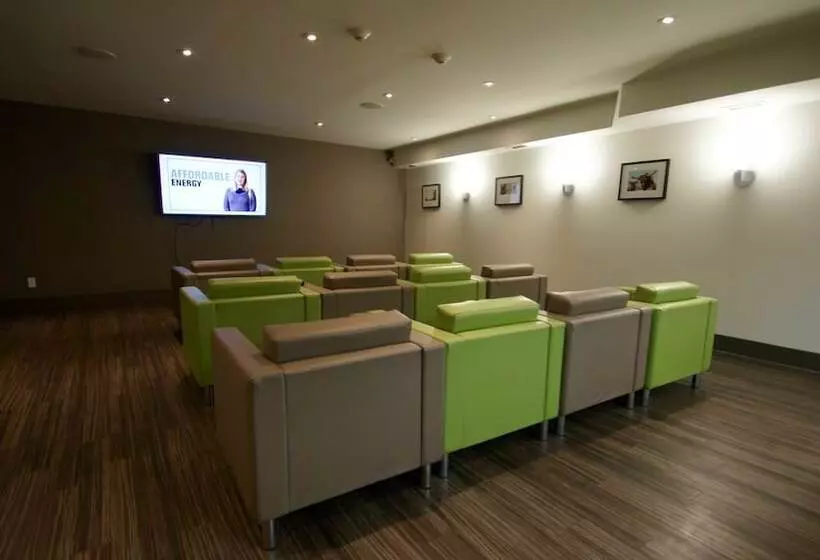 Hi Calgary City Centre   Hostel