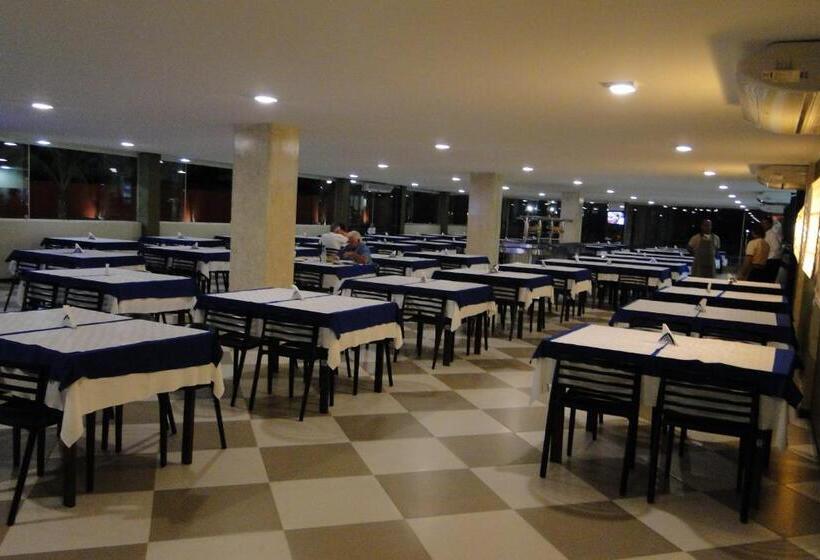 فندق Arrastão Premium Plaza