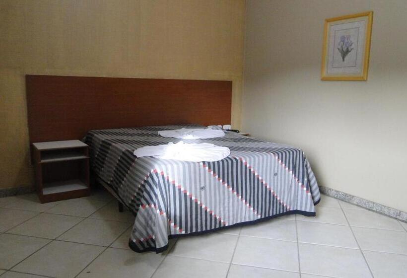 فندق Arrastão Premium Plaza