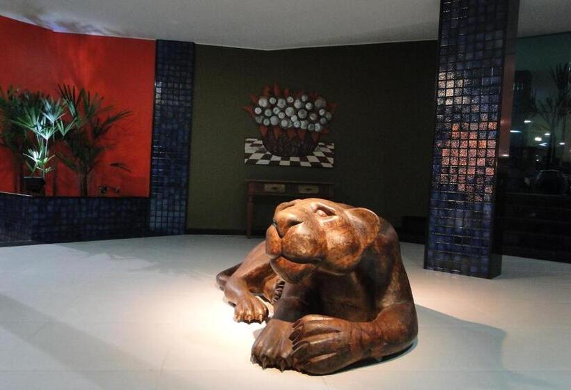 فندق Arrastão Premium Plaza