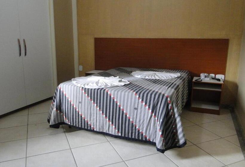 فندق Arrastão Premium Plaza