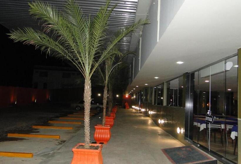 فندق Arrastão Premium Plaza