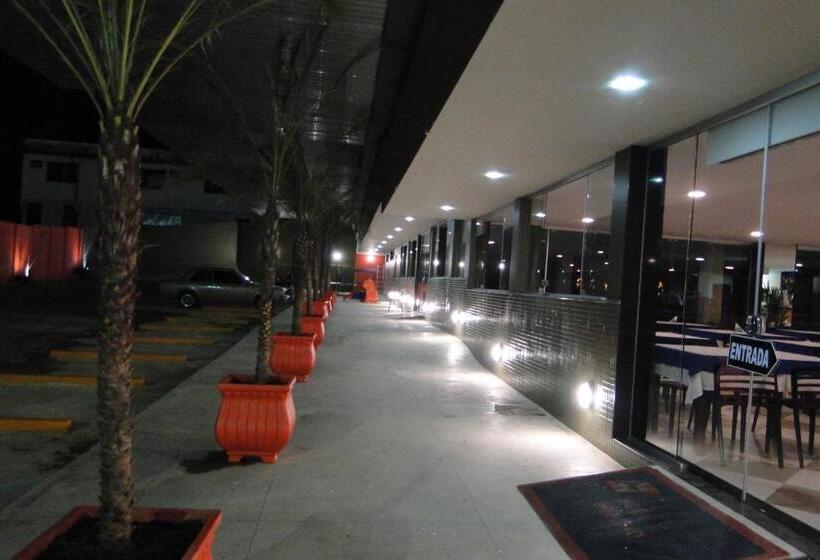 فندق Arrastão Premium Plaza