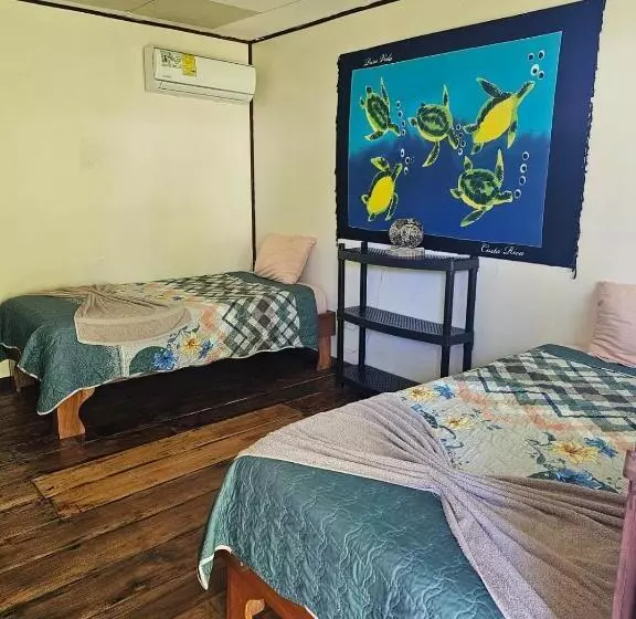 Hotelli Cabinas Tortuguero