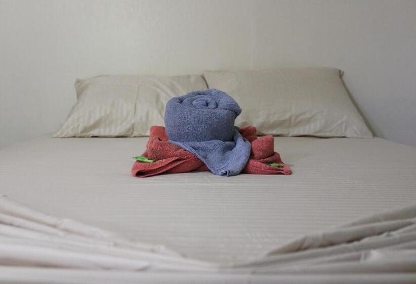 هتل Cabinas Tortuguero