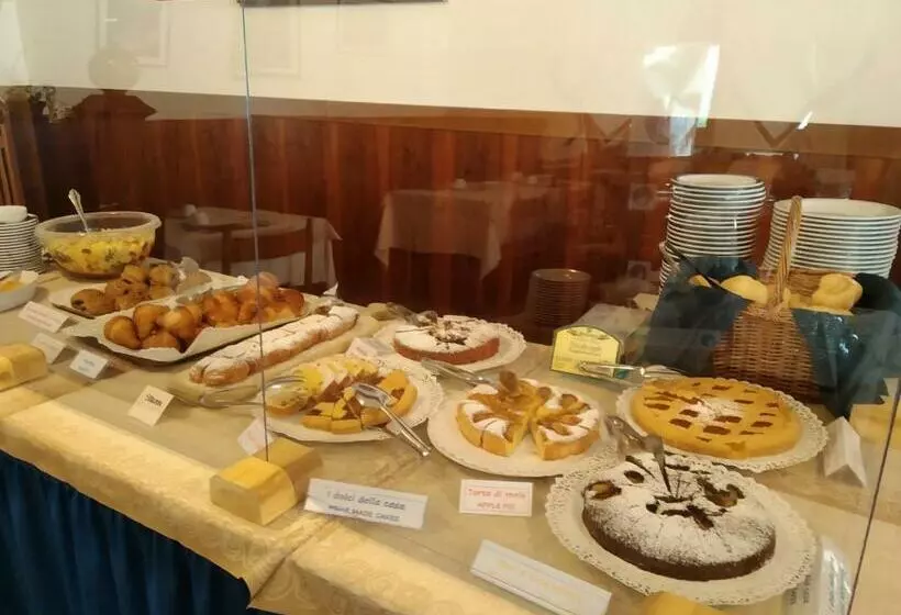 Hotelli Garnì Miramonti