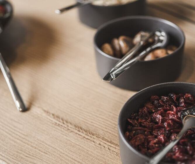 호텔 Somvita Suites