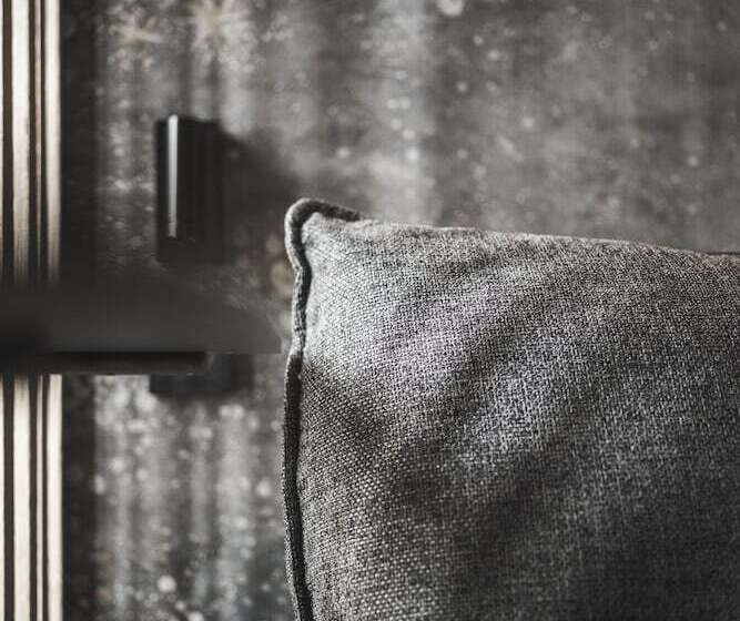 호텔 Somvita Suites