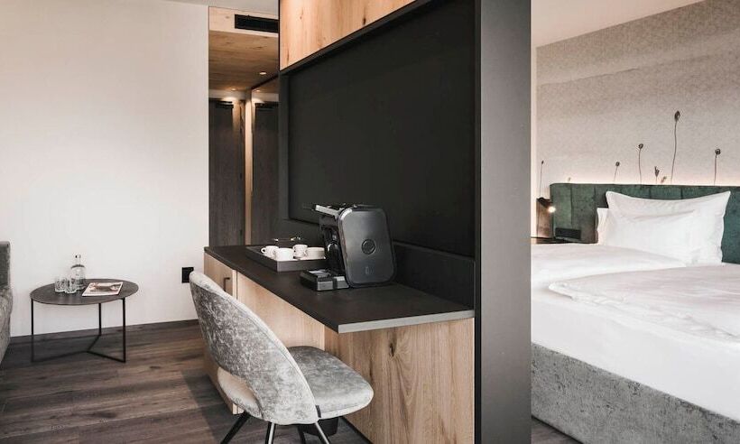 호텔 Somvita Suites