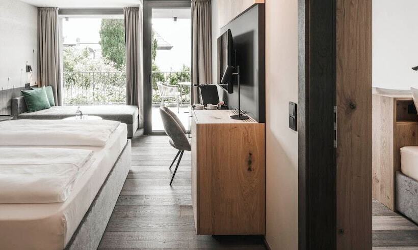 호텔 Somvita Suites