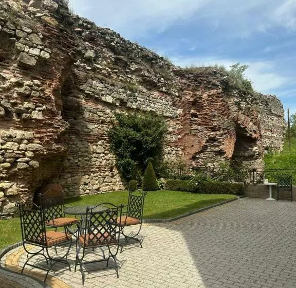 Hotelli Villa Paris