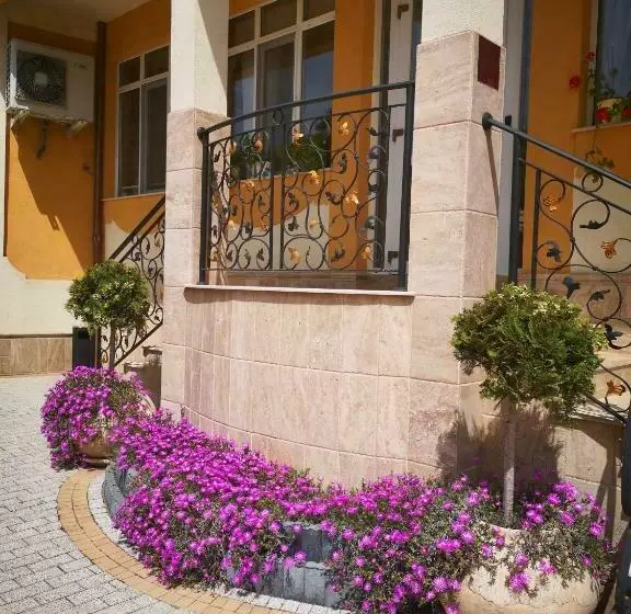 Hotelli Villa Paris