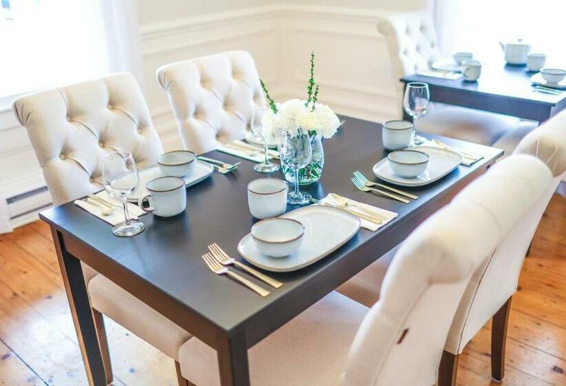 Mahone Bay Bed And Breakfast