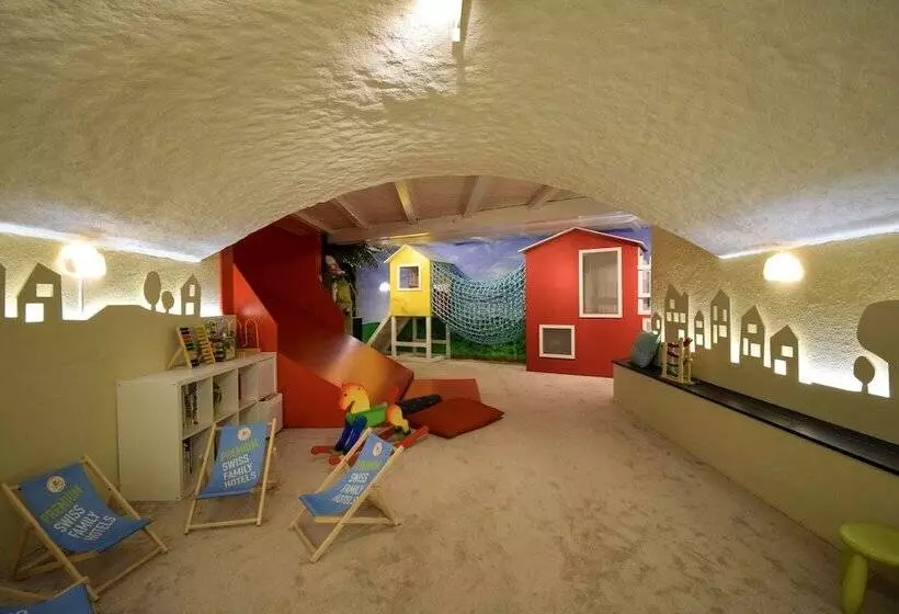 فندق Albergo Losone