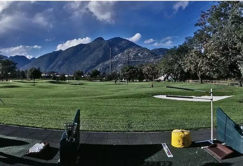 فندق Albergo Losone