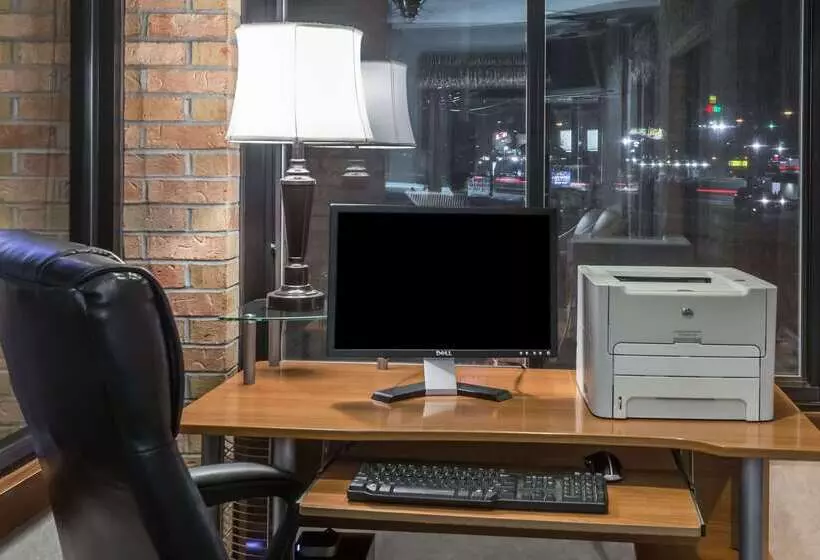 ホテル Baymont By Wyndham Cambridge