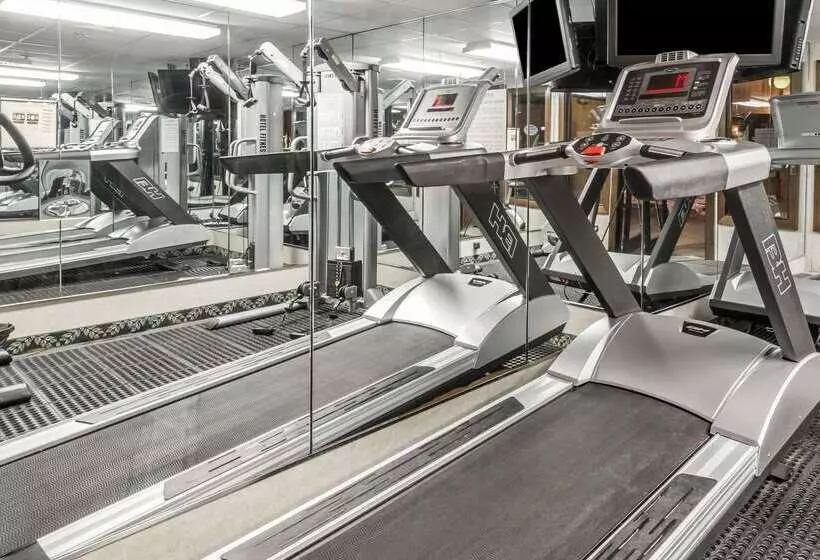 ホテル Baymont By Wyndham Cambridge