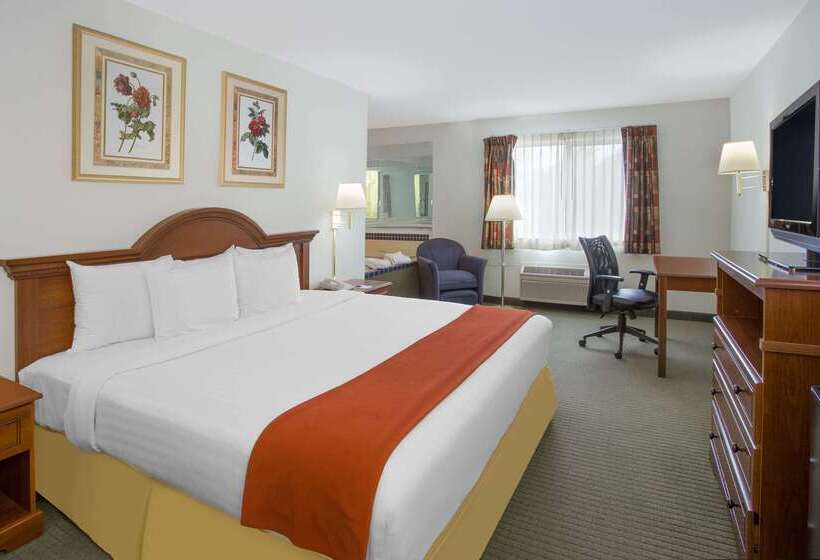 בית מלון כפרי Baymont By Wyndham Freeport