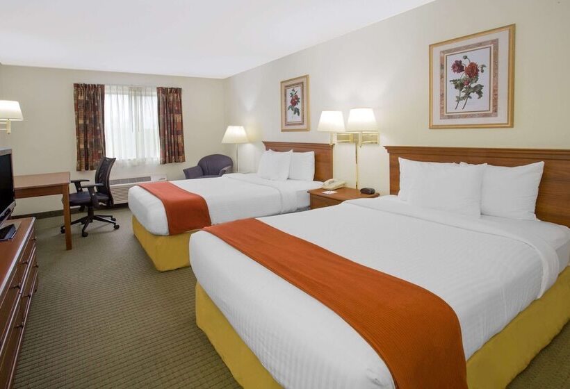 בית מלון כפרי Baymont By Wyndham Freeport