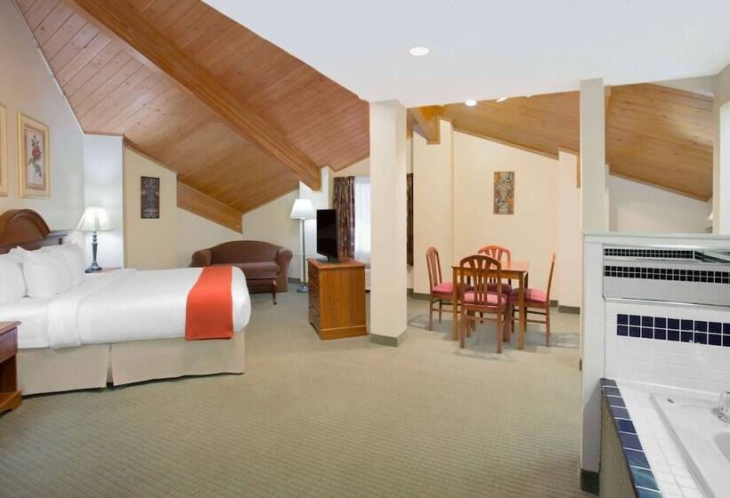 בית מלון כפרי Baymont By Wyndham Freeport