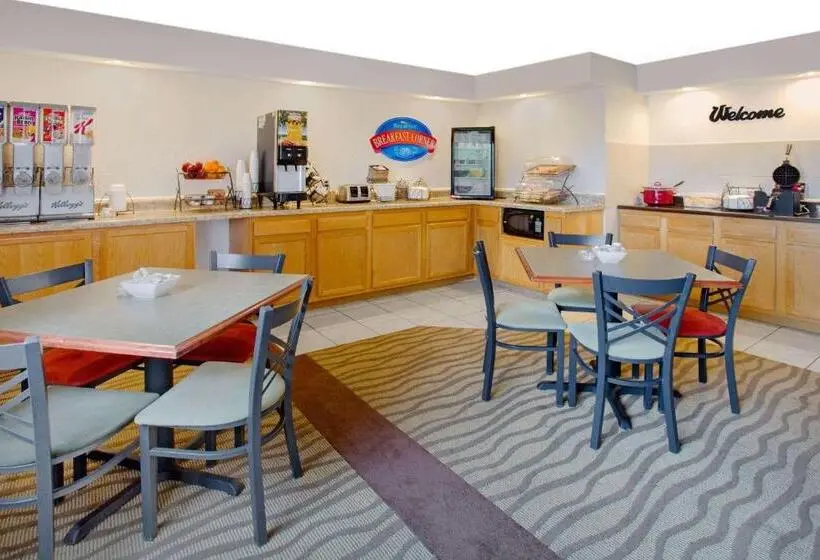 Hotelli Baymont By Wyndham Freeport