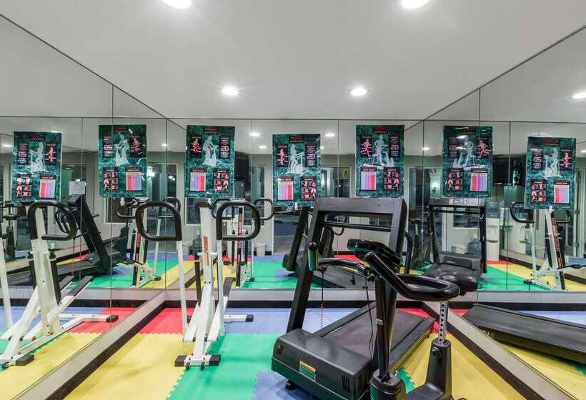 בית מלון כפרי Baymont By Wyndham Pella