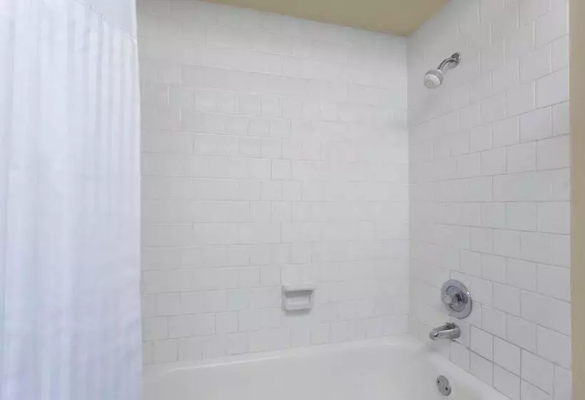 هتل Days Inn By Wyndham Bellingham Wa