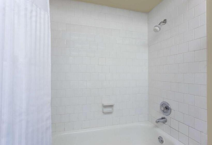 Hotelli Days Inn By Wyndham Bellingham Wa