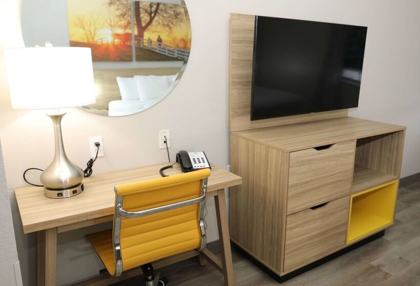 هتل Days Inn & Suites By Wyndham San Antonio North/stone Oak