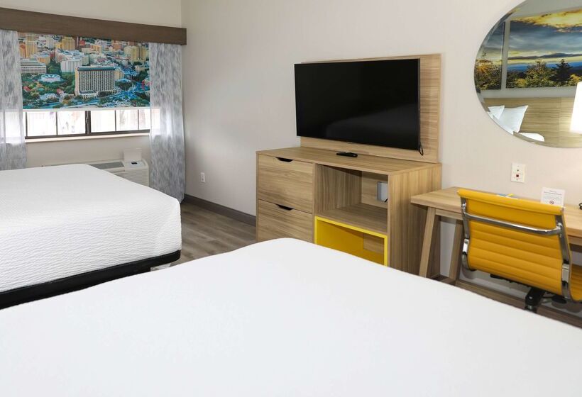 هتل Days Inn & Suites By Wyndham San Antonio North/stone Oak