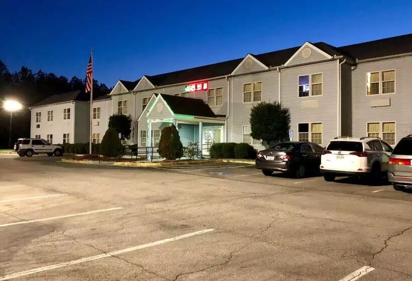 호텔 Holiday Lodge Greensboro/lake Oconee