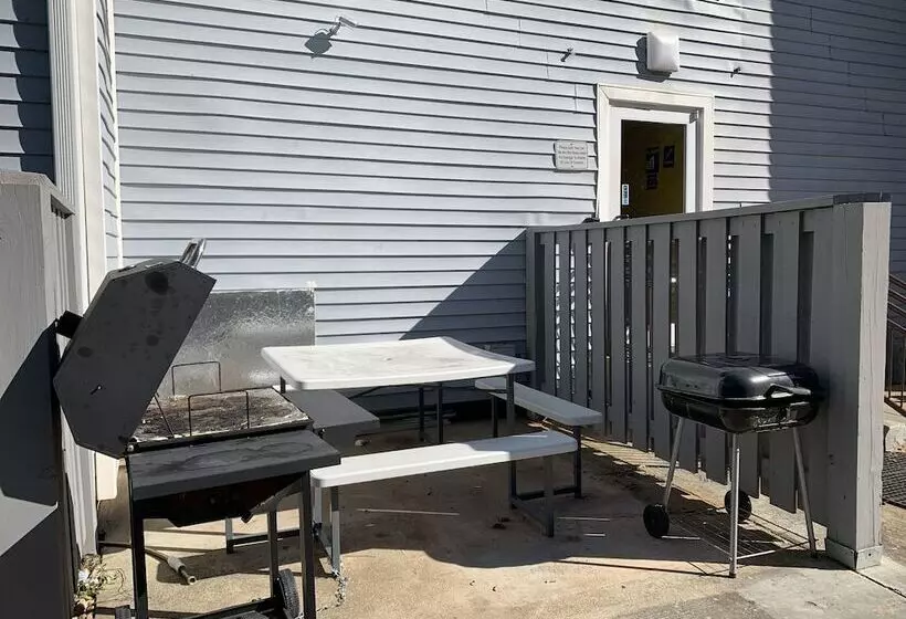 호텔 Holiday Lodge Greensboro/lake Oconee