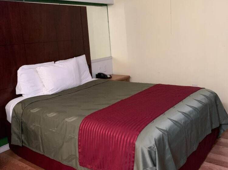 Отель Holiday Lodge   Greensboro/lake Oconee