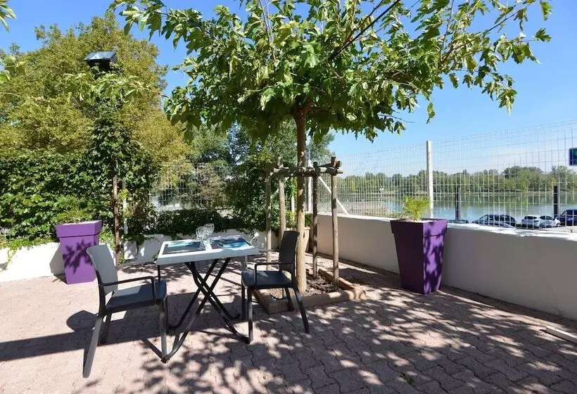 Kyriad Hotel Lyon Givors