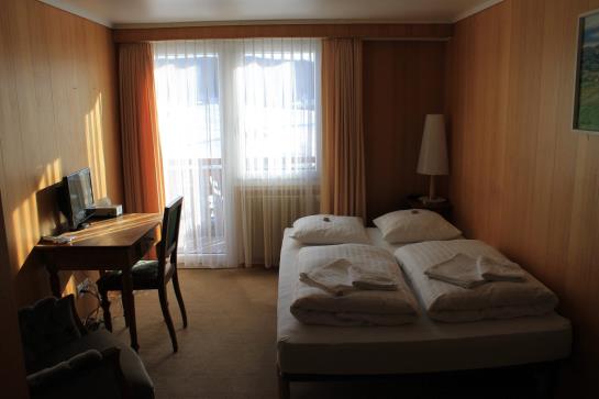 هتل Pension Alpenrosli