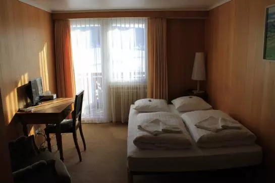 Отель Pension Alpenrosli