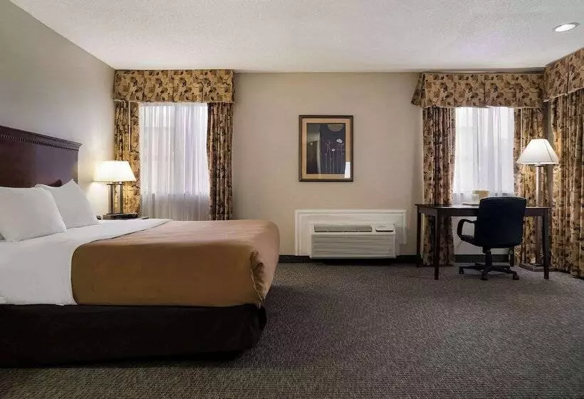 هتل Quality Inn Grand Blanc Flint South