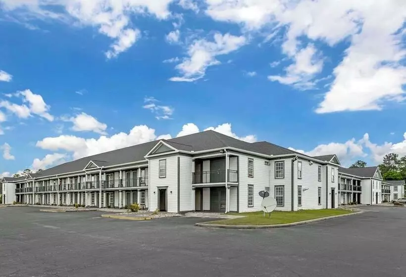 ホテル Quality Inn & Suites