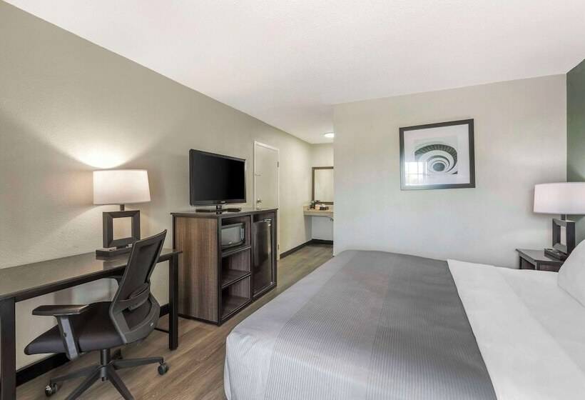 בית מלון כפרי Quality Inn & Suites