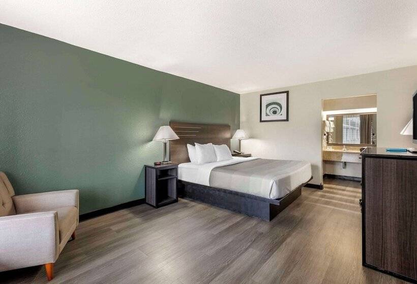 בית מלון כפרי Quality Inn & Suites