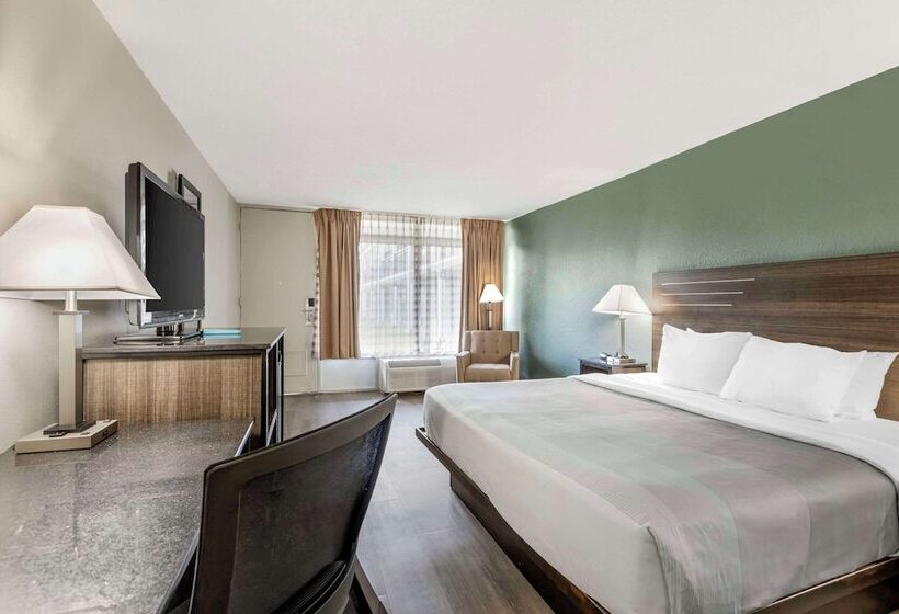 בית מלון כפרי Quality Inn & Suites