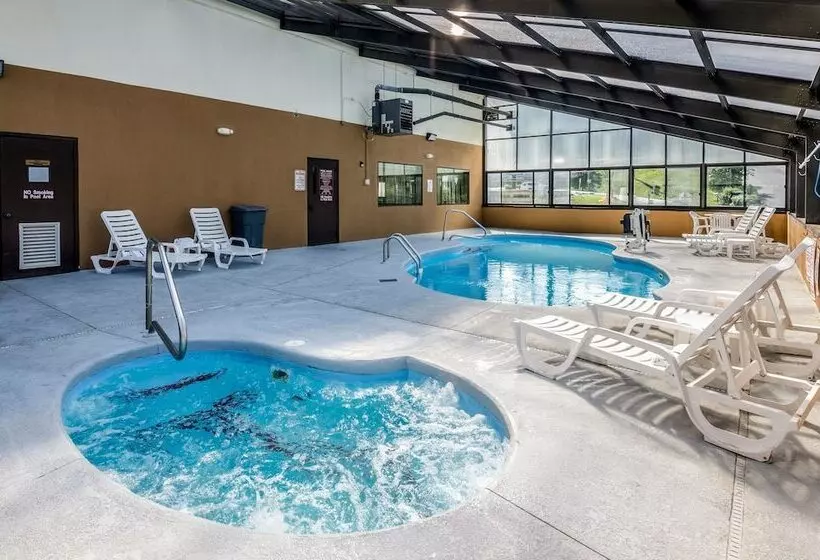 Hotel Quality Inn & Suites