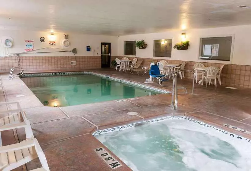 Hotel Quality Suites Albuquerque Airport