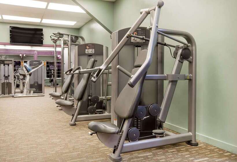 בית מלון כפרי Ramada By Wyndham Ely