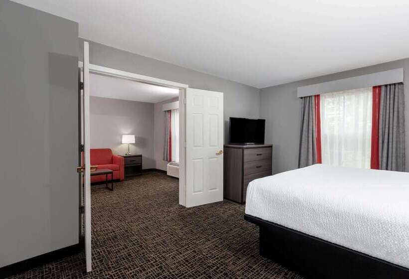 Отель Ramada By Wyndham Sellersburg/louisville North