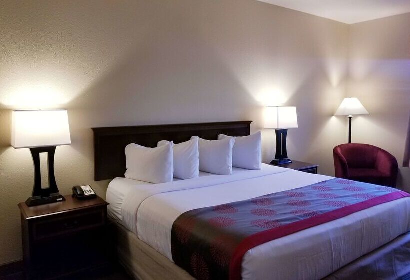 Отель Ramada By Wyndham Sellersburg/louisville North