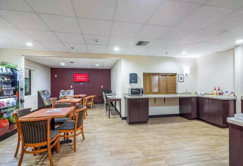 בית מלון כפרי Red Roof Inn Ocala