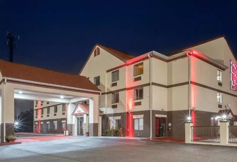 Отель Augusta West