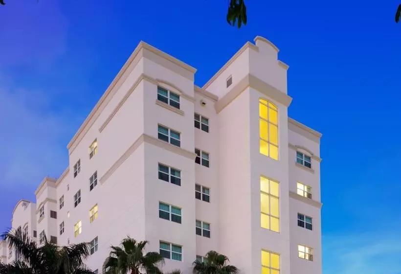 Отель Residence Inn By Marriott Miami Aventura Mall