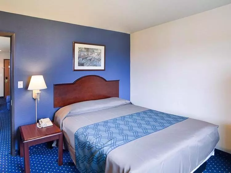 호텔 Rodeway Inn Carrollton I 35e